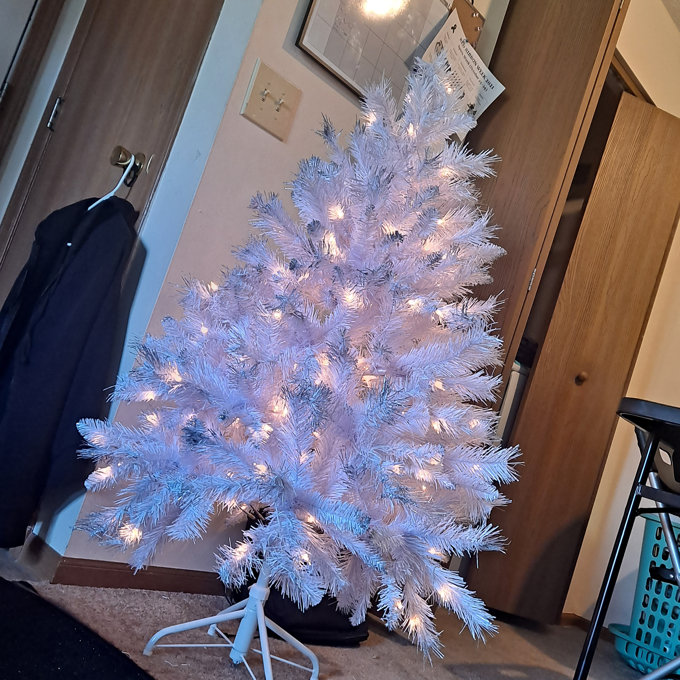 The Holiday Aisle® Glittery Winchester White Pine Tree with Clear